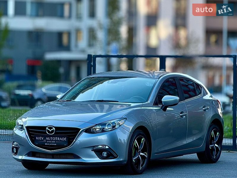Хэтчбек Mazda 3 2013 в Киеве