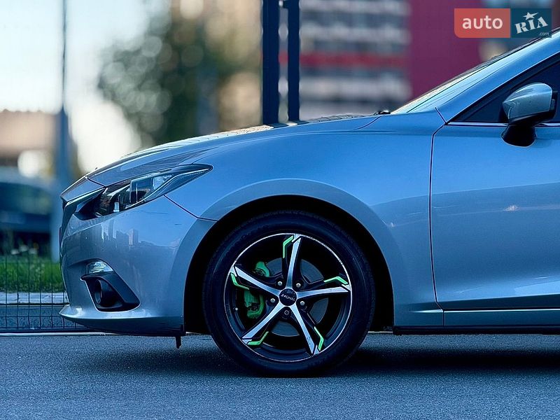Хэтчбек Mazda 3 2013 в Киеве