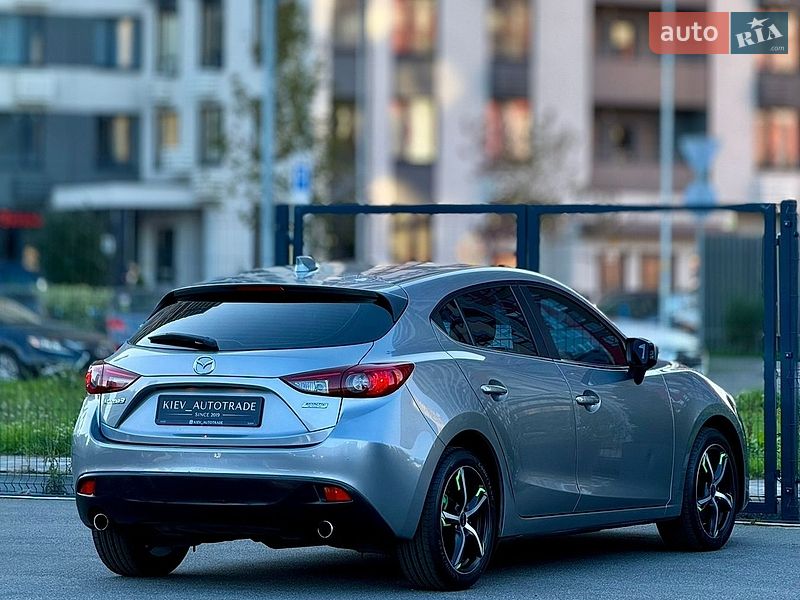 Хэтчбек Mazda 3 2013 в Киеве
