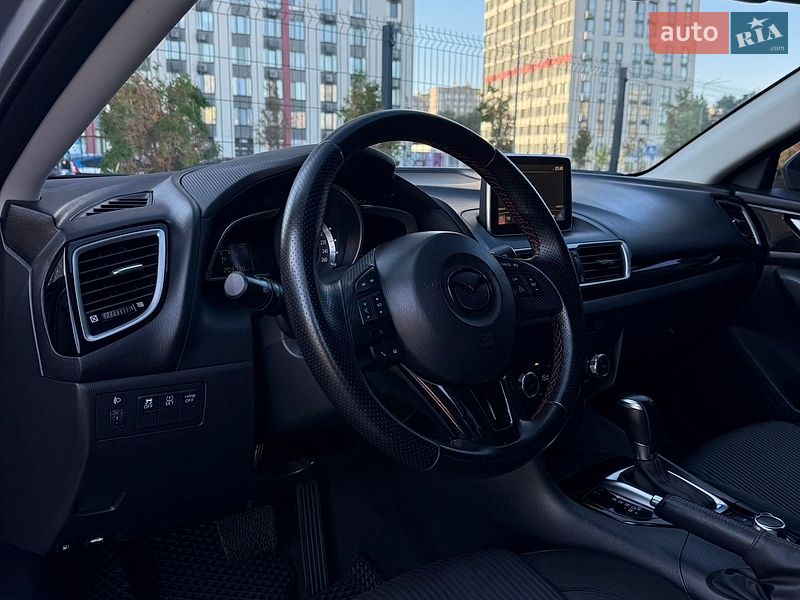 Хэтчбек Mazda 3 2013 в Киеве