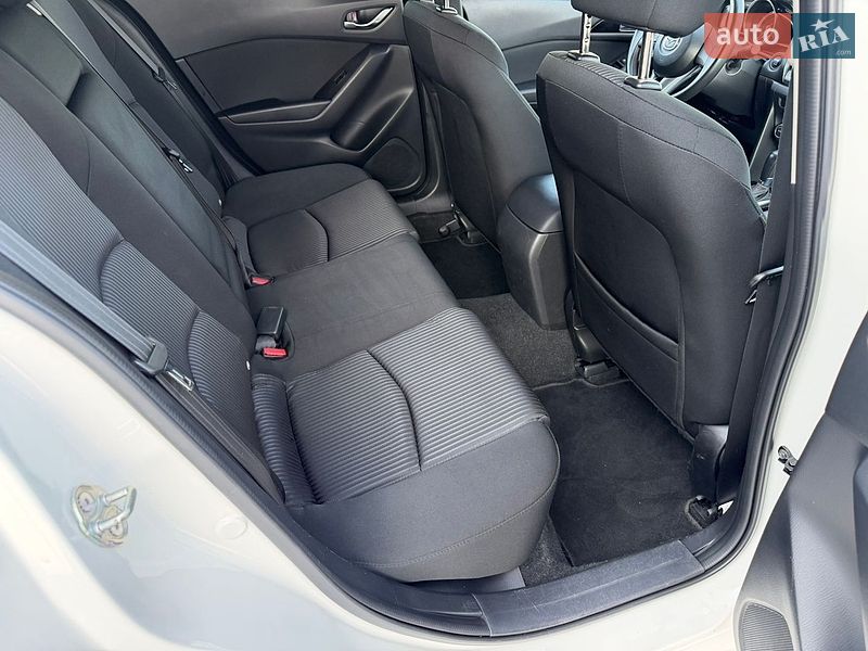Хетчбек Mazda 3 2016 в Києві