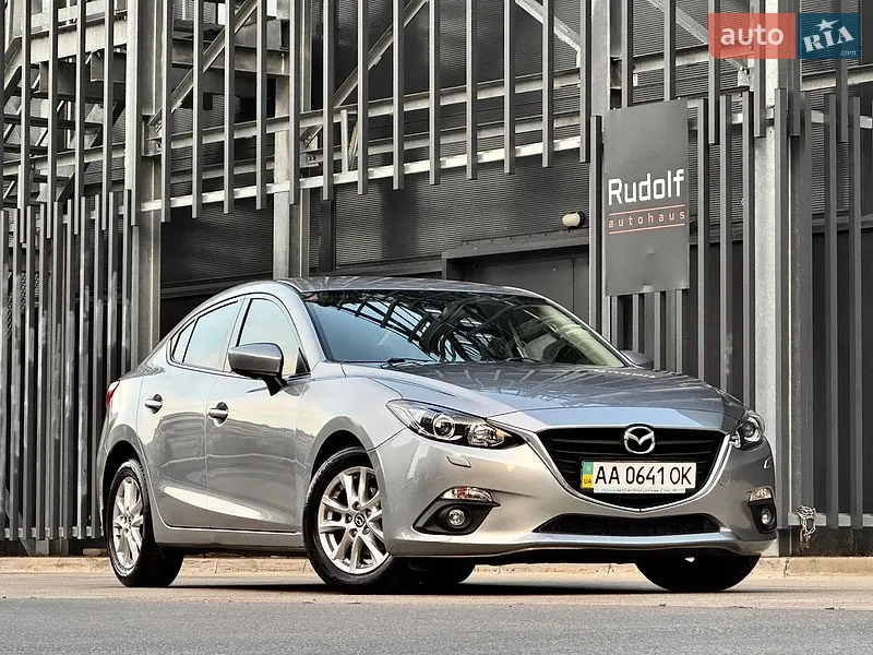 Mazda 3 2016