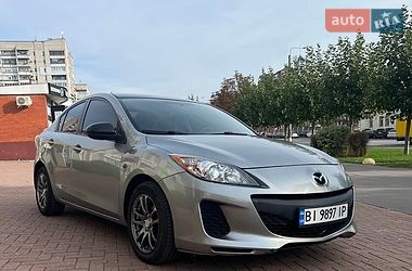 Седан Mazda 3 2011 в Кременчуге Седан Mazda 3 2011 в Кременчуге