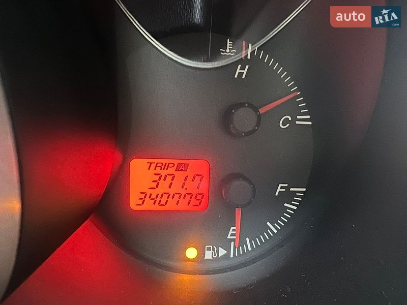 Хетчбек Mazda 3 2004 в Южному
