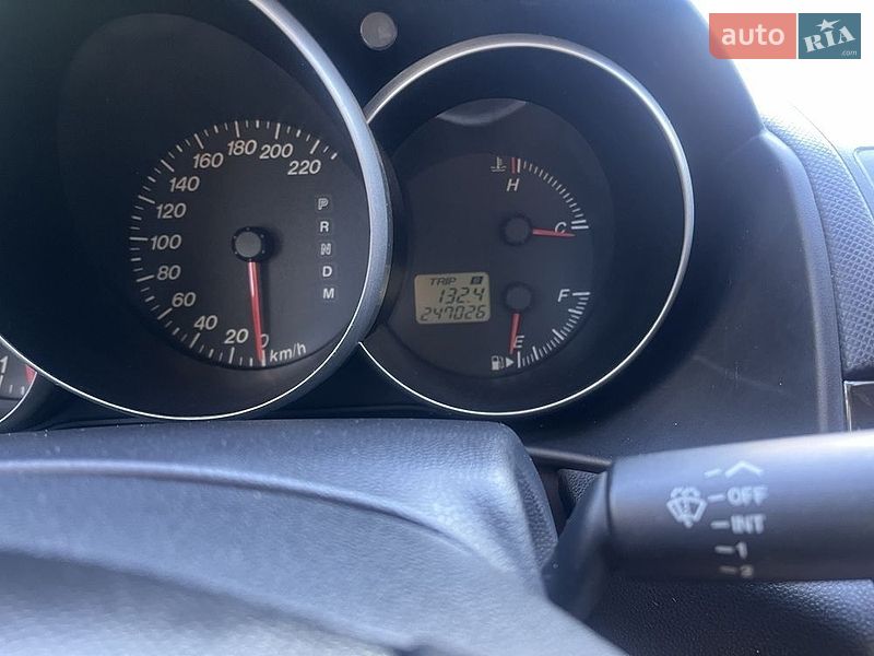 Седан Mazda 3 2005 в Снигиревке