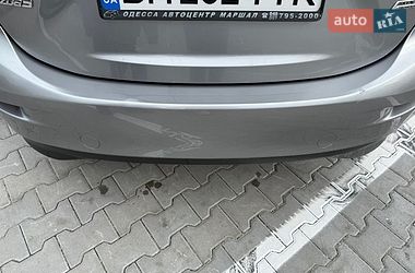 Седан Mazda 3 2016 в Хмельницком