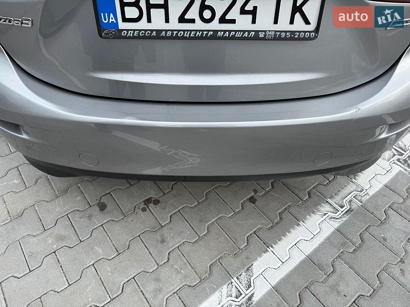 Седан Mazda 3 2016 в Хмельницком