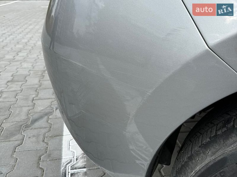 Седан Mazda 3 2016 в Хмельницком