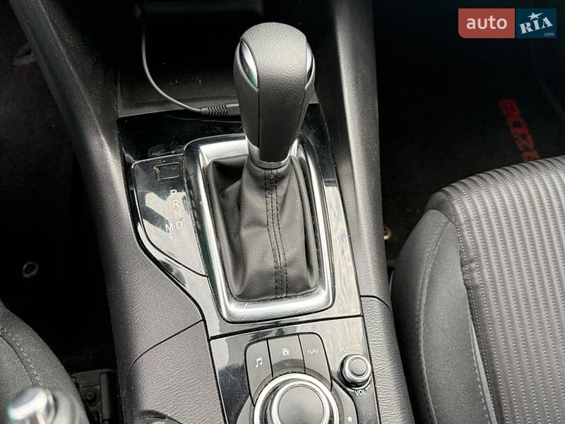 Седан Mazda 3 2016 в Хмельницком
