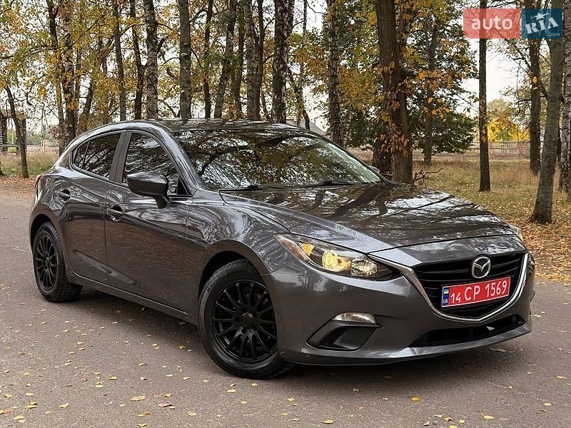 Хэтчбек Mazda 3 2015 в Ахтырке
