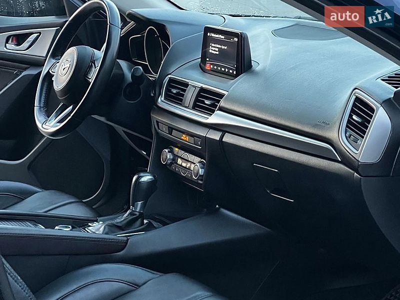 Седан Mazda 3 2018 в Львове фото 16 Седан Mazda 3 2018 в Львове