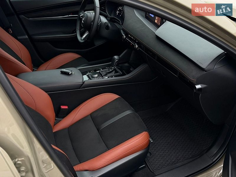 Хетчбек Mazda 3 2025 в Львові фото 57 Хетчбек Mazda 3 2025 в Львові