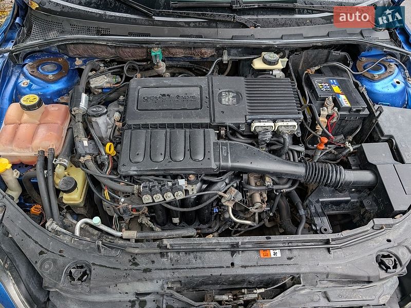 Хетчбек Mazda 3 2003 в Ярмолинцях