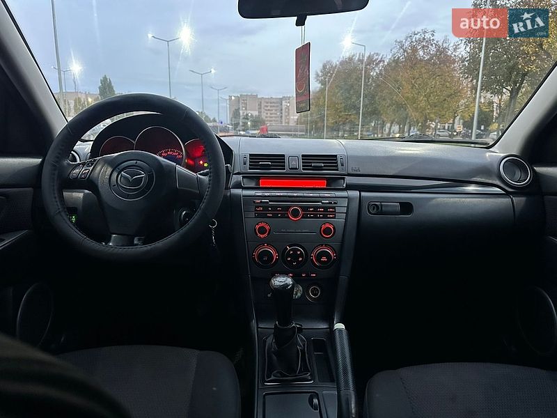 Седан Mazda 3 2007 в Черкасах