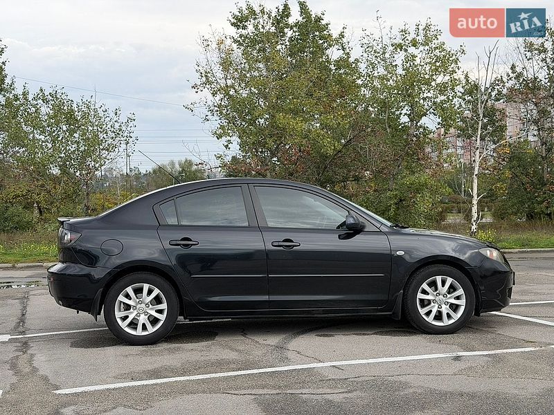 Седан Mazda 3 2008 в Запорожье