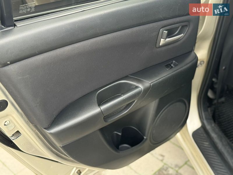 Седан Mazda 3 2006 в Ивано-Франковске