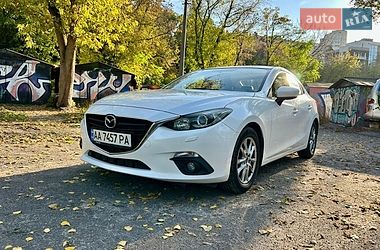 Седан Mazda 3 2016 в Києві