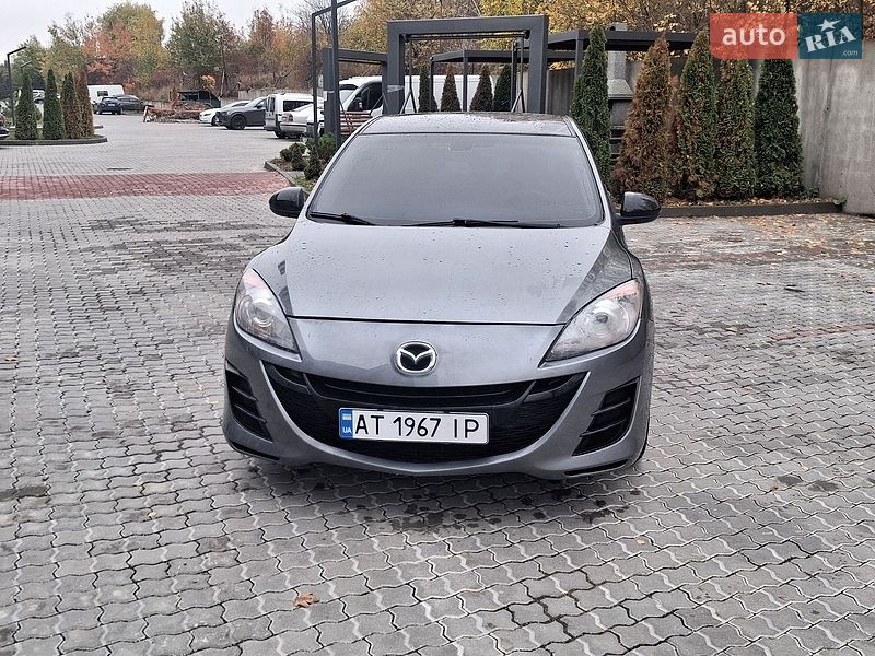 Седан Mazda 3 2011 в Івано-Франківську