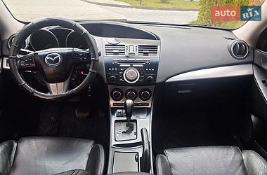 Седан Mazda 3 2011 в Івано-Франківську