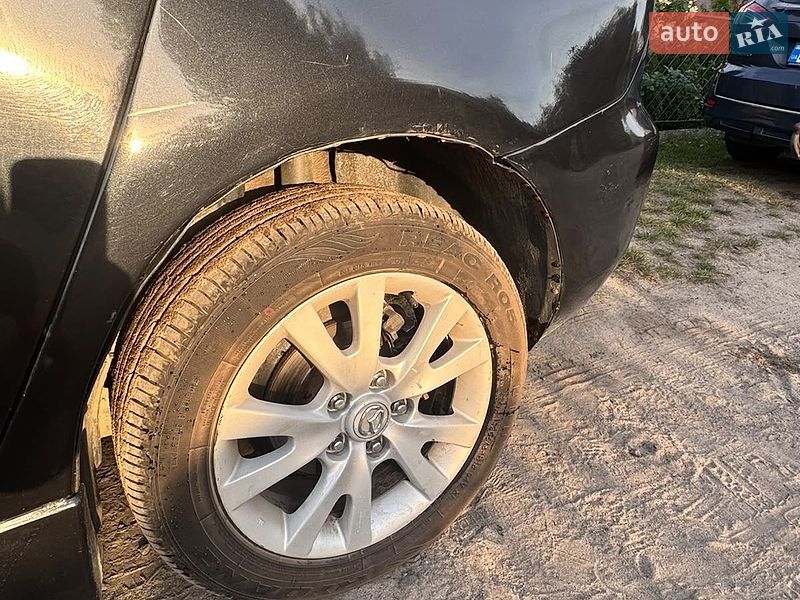 Седан Mazda 3 2007 в Рава-Руській
