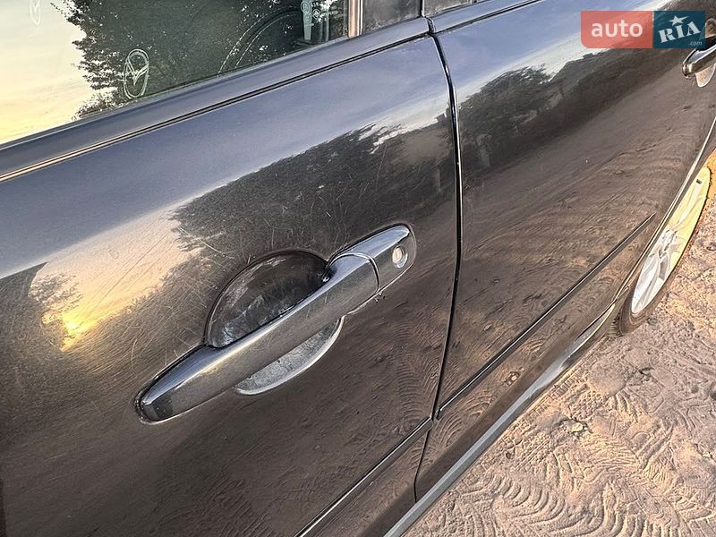 Седан Mazda 3 2007 в Рава-Русской