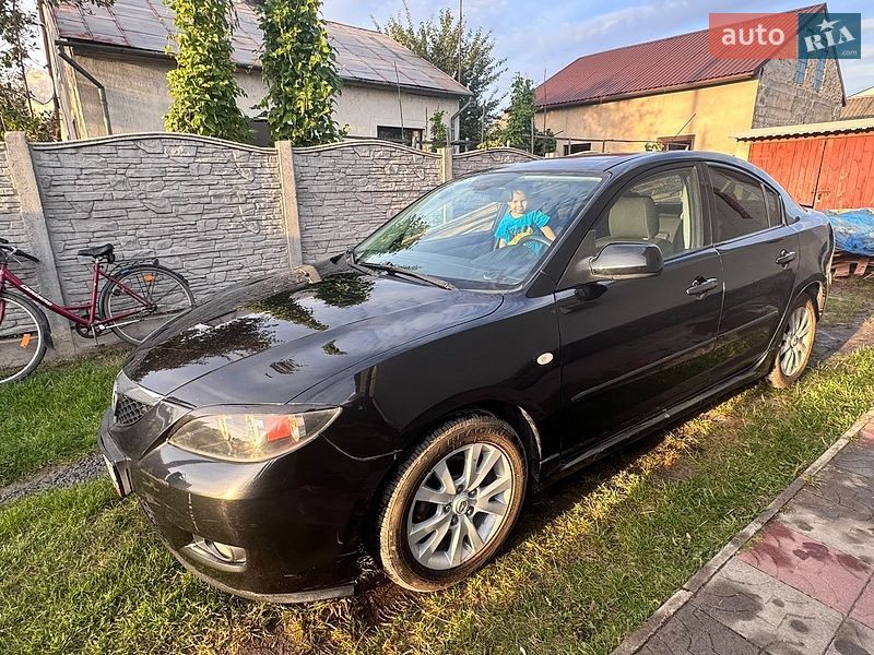 Седан Mazda 3 2007 в Рава-Руській