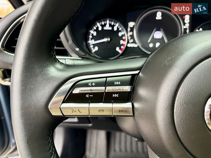 Седан Mazda 3 2023 в Дніпрі