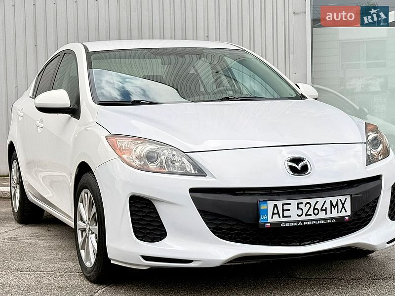 Седан Mazda 3 2013 в Запорожье