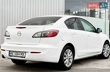 Седан Mazda 3 2013 в Запорожье