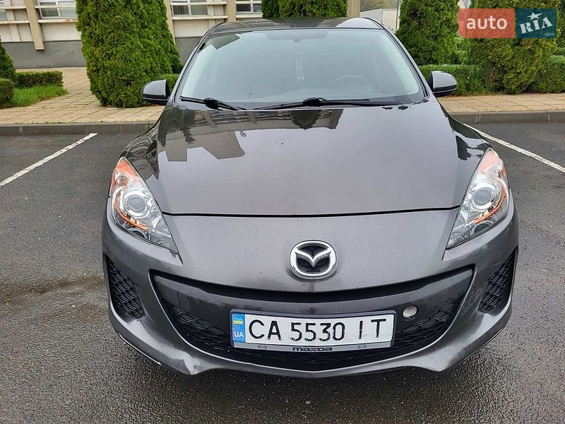 Седан Mazda 3 2011 в Черкасах