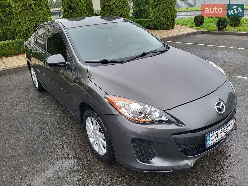 Седан Mazda 3 2011 в Черкасах