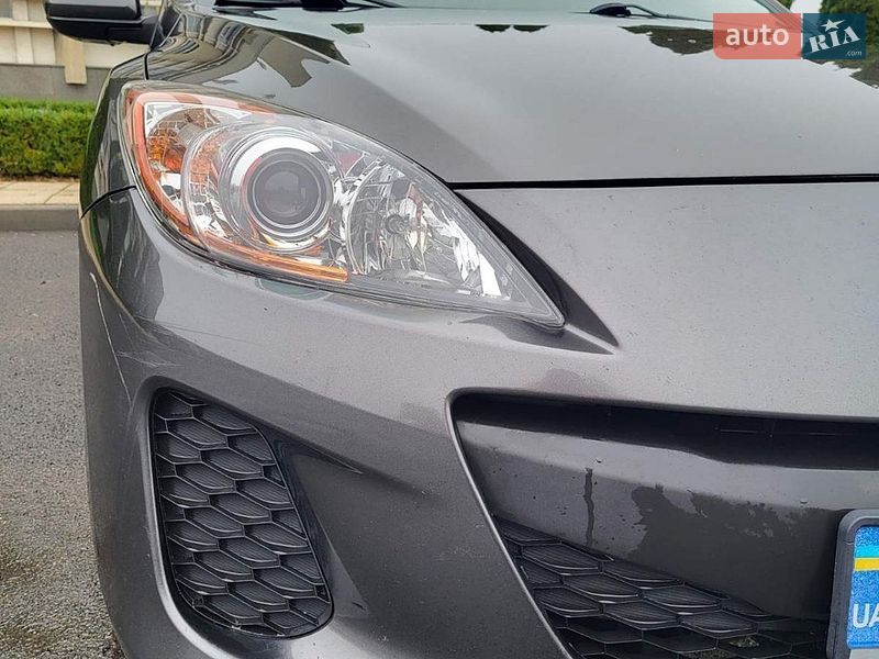 Седан Mazda 3 2011 в Черкасах