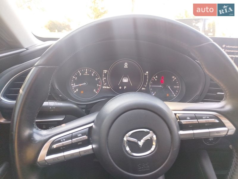 Седан Mazda 3 2019 в Дніпрі