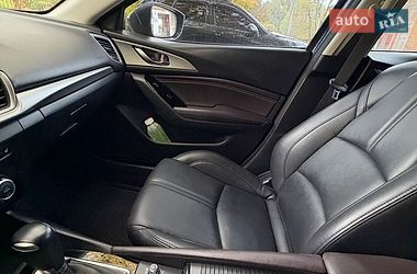 Хэтчбек Mazda 3 2018 в Днепре