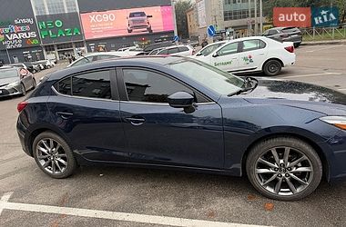 Хэтчбек Mazda 3 2018 в Днепре