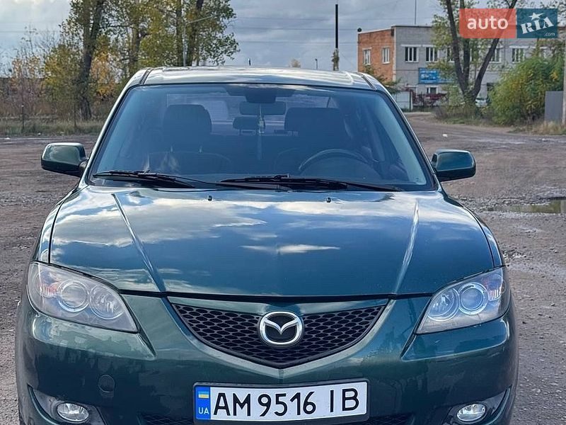 Седан Mazda 3 2005 в Коростене