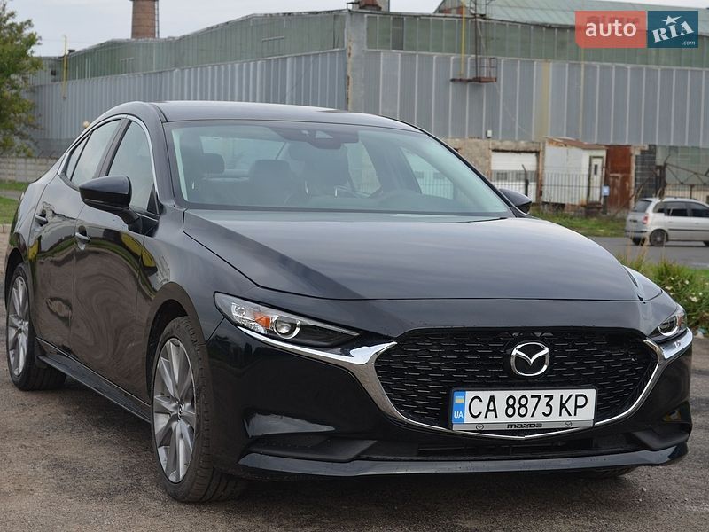 Седан Mazda 3 2021 в Черкасах