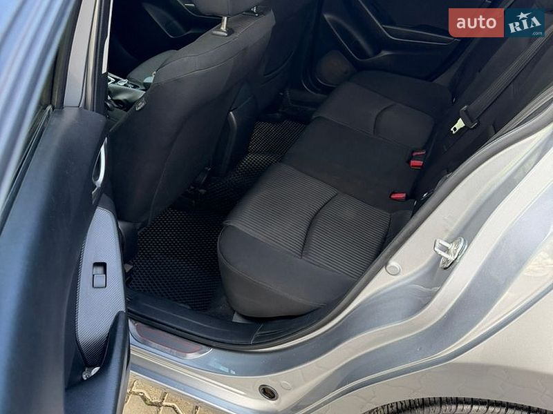 Хетчбек Mazda 3 2015 в Одесі