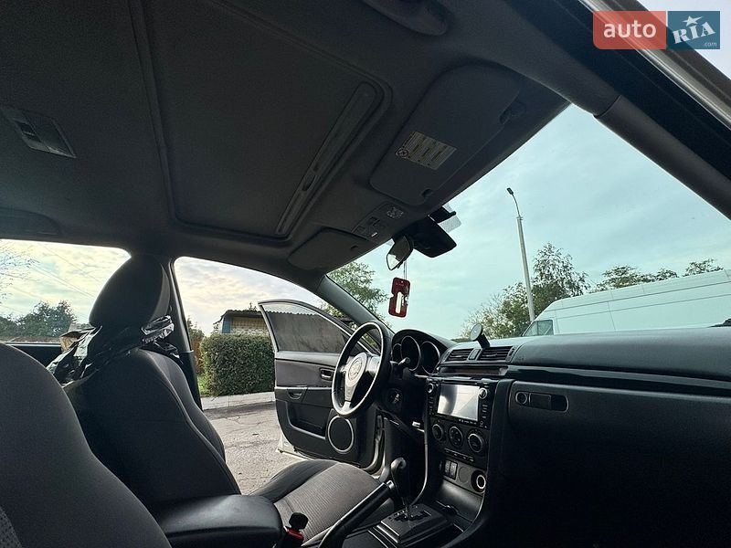 Хэтчбек Mazda 3 2007 в Днепре