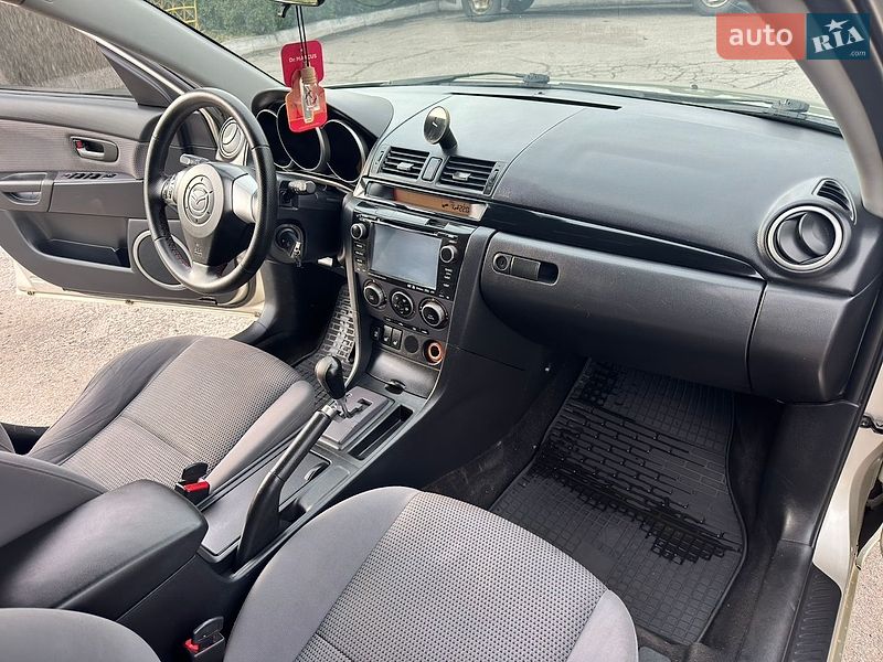 Хэтчбек Mazda 3 2007 в Днепре