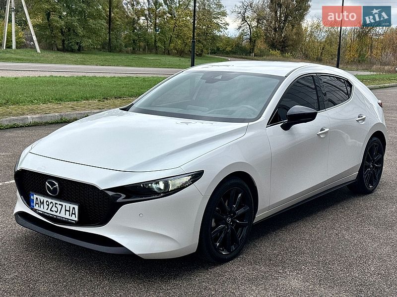 Хэтчбек Mazda 3 2021 в Киеве