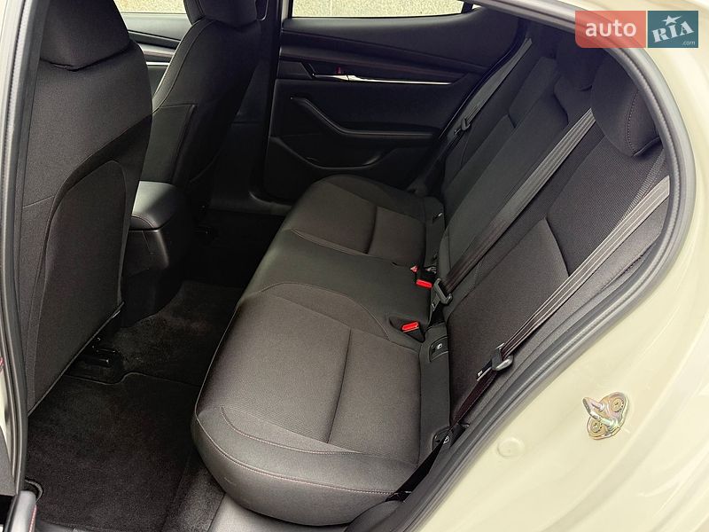 Хэтчбек Mazda 3 2021 в Киеве