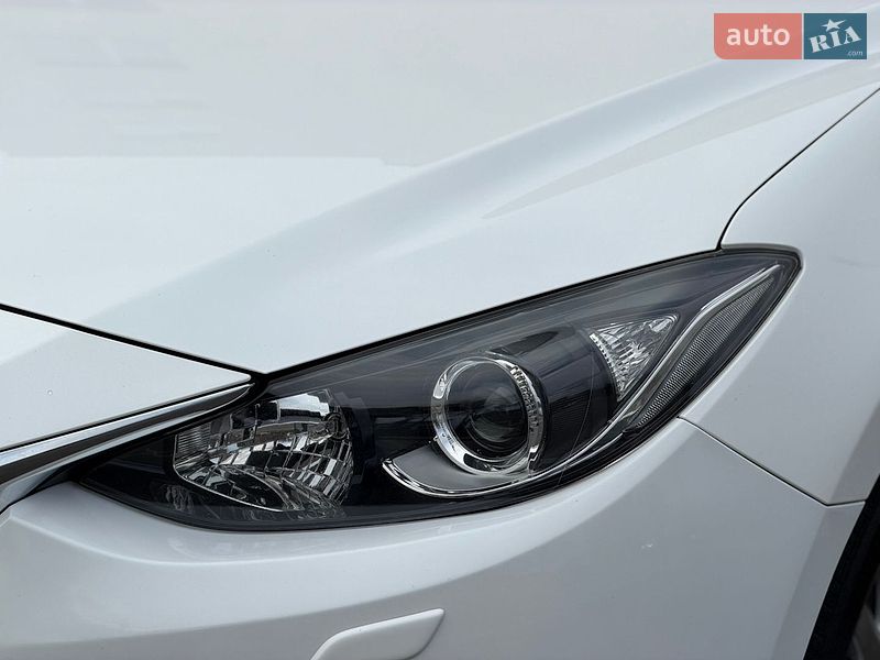 Седан Mazda 3 2014 в Виннице