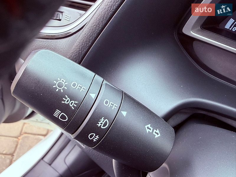 Седан Mazda 3 2014 в Виннице