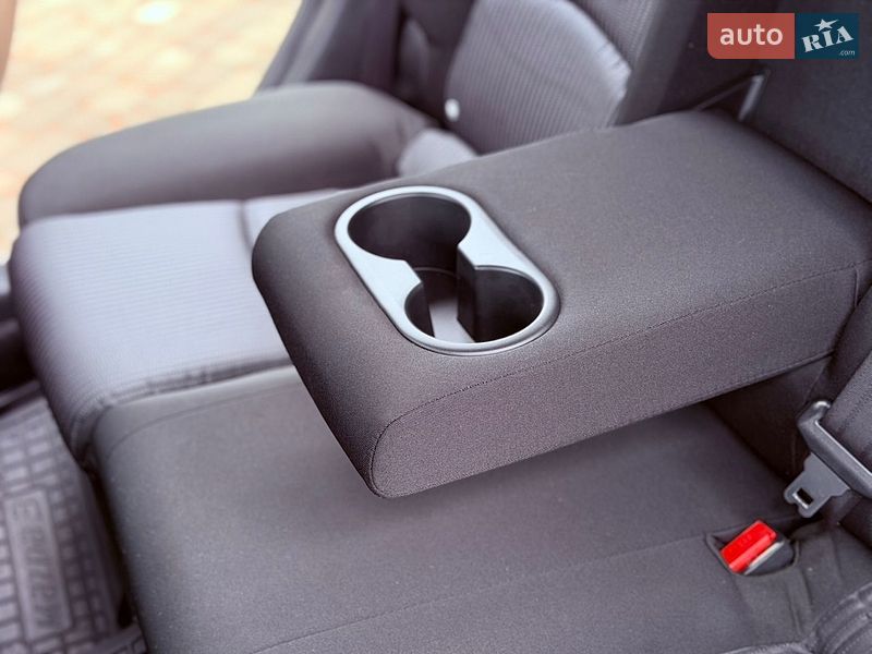 Седан Mazda 3 2014 в Виннице