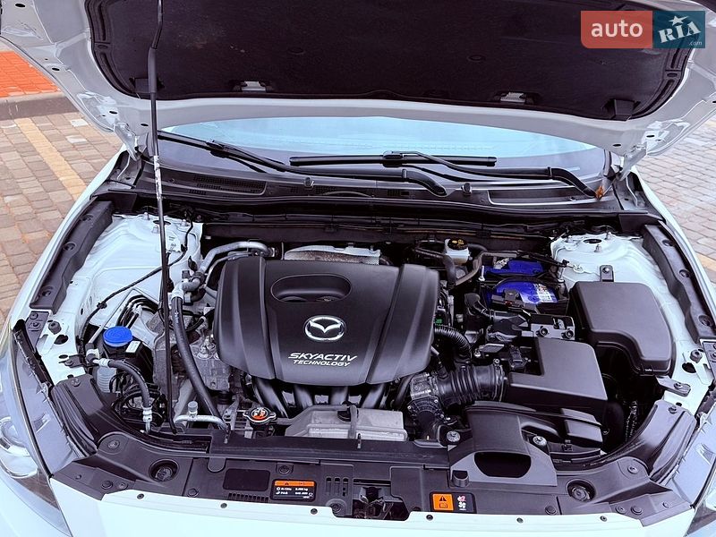 Седан Mazda 3 2014 в Виннице