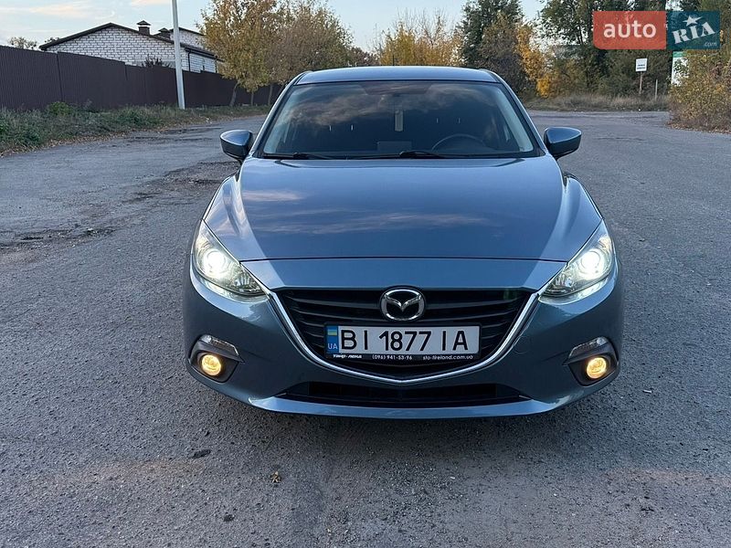 Хэтчбек Mazda 3 2015 в Полтаве