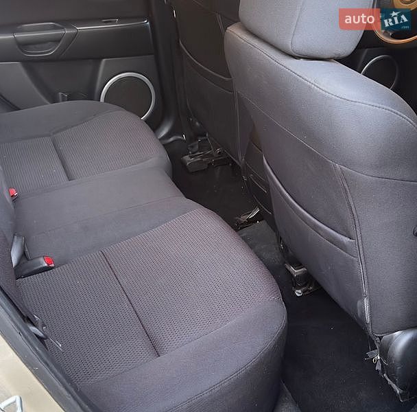 Седан Mazda 3 2006 в Луцьку