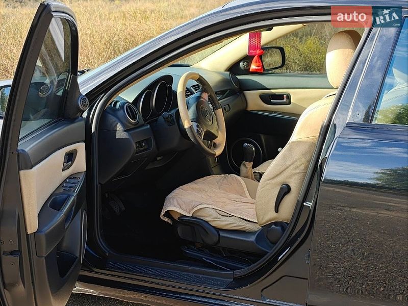 Седан Mazda 3 2006 в Миколаєві