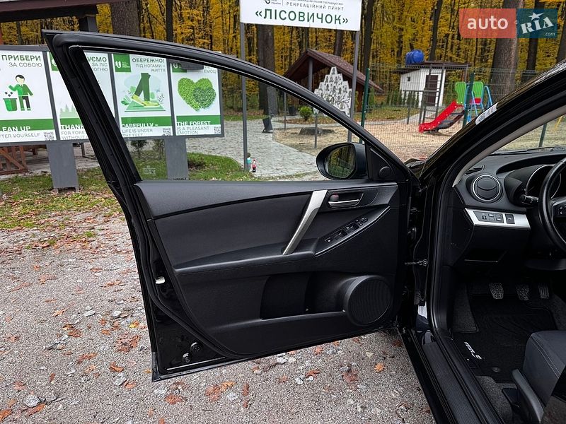 Хэтчбек Mazda 3 2010 в Виннице